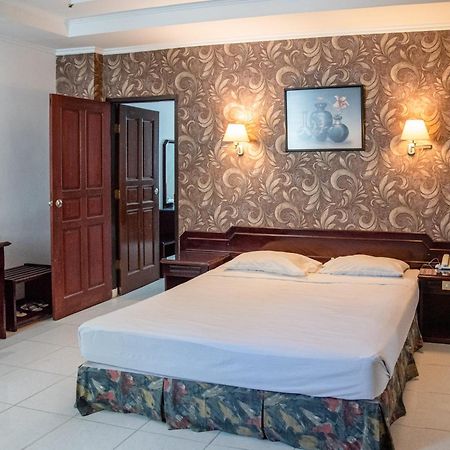 Melin Hotel Tanjungpinang Exterior foto